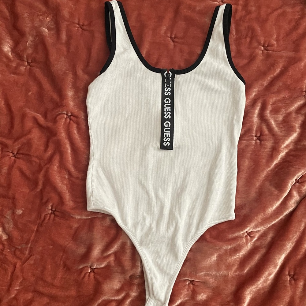 Guess bodysuit